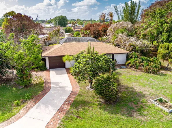 1102 SW Del Rio Boulevard, Port St Lucie, FL 34953