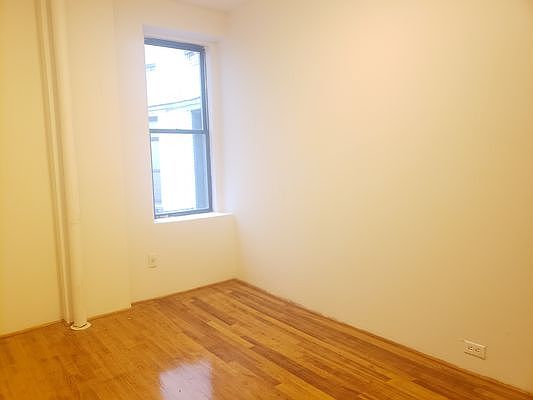 4th image of 517 W 113th St #1W2