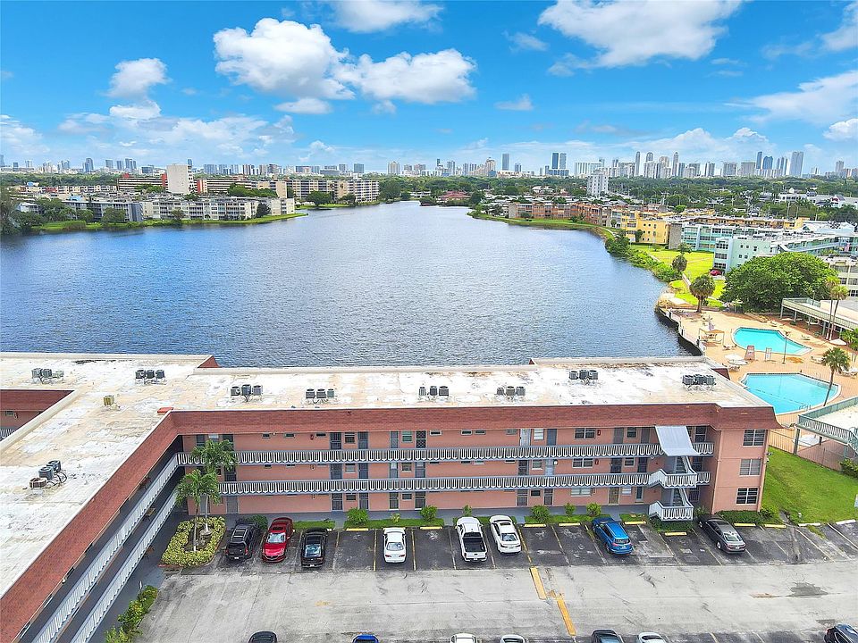 1st image of 18555 NE 14th Avenue #609