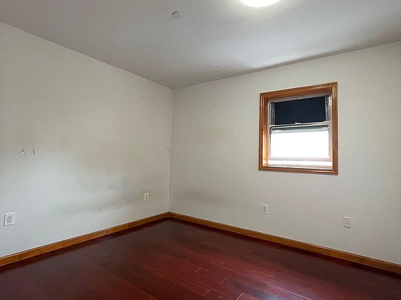 5th image of 50-32 97th St #3