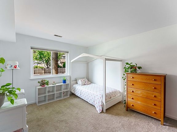 5th image of 884 S Plum Grove Rd APT 111