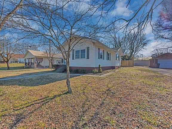 4th image of 1716 Price Ave