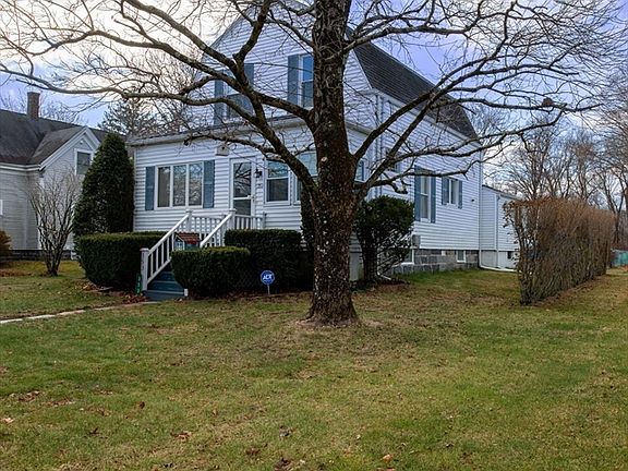 4th image of 353 Plymouth St