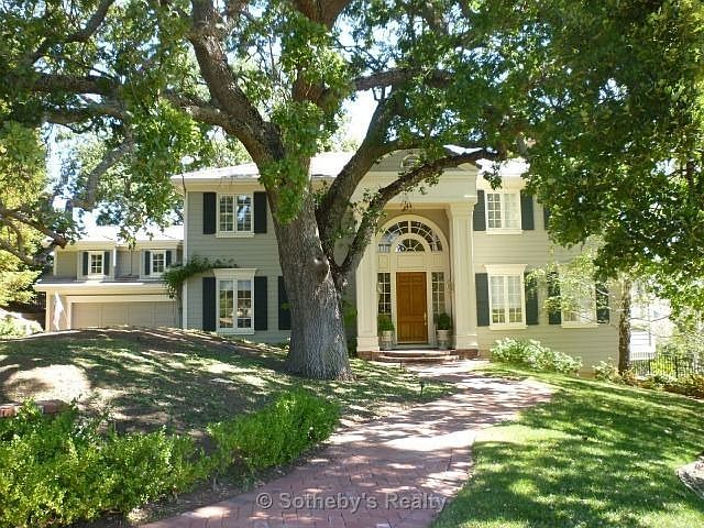 2nd image of 64 Ocean Pines Ln