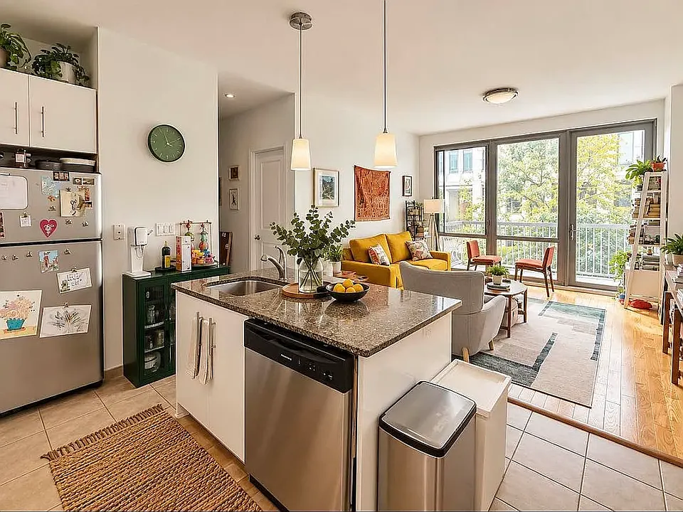 114 4th Ave #3B