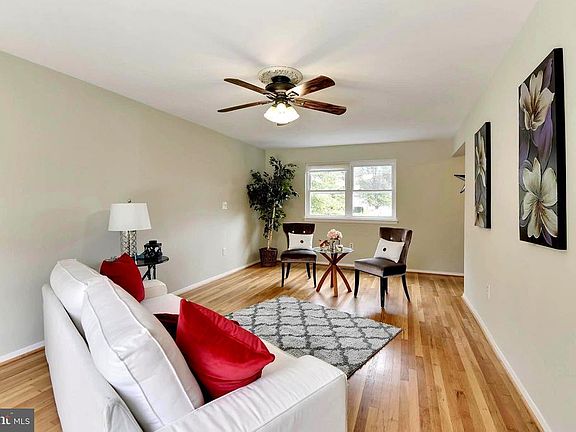 3rd image of 566 Nolview Ct