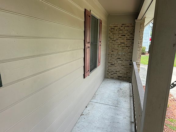3rd image of 6205 Lakeway Dr