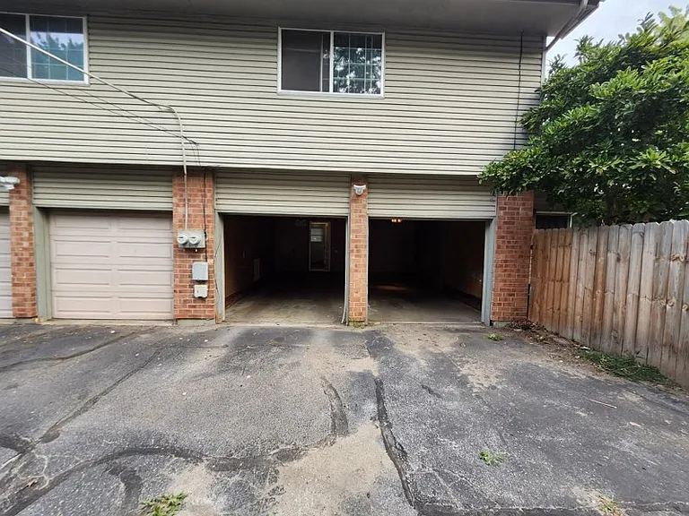 2 CAR GARAGE (ELECTRIC OPENER)