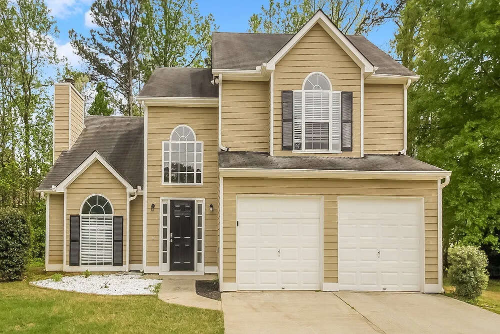 3 bed, 2.5 bath, 1737 sqft, $2,285 — Photo 1