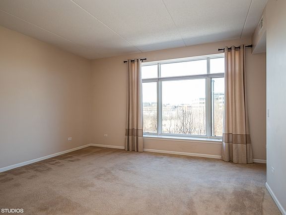 3rd image of 845 E 22nd St APT 206
