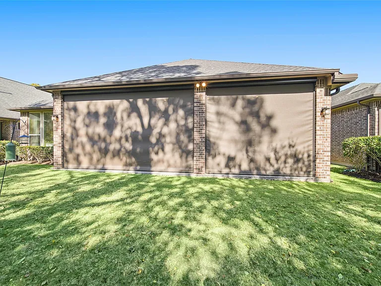 9510 Spring Rose Dr — Photo 40