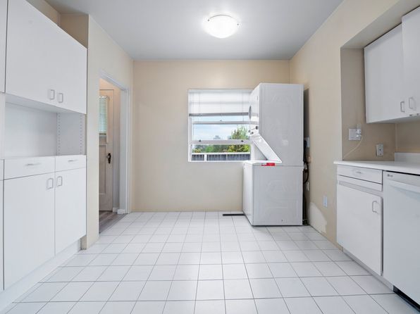 3 bedroom rental in Burnaby — photo 13