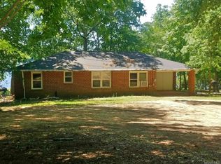 162 Jackson Cove Rd, Deatsville, AL 36022