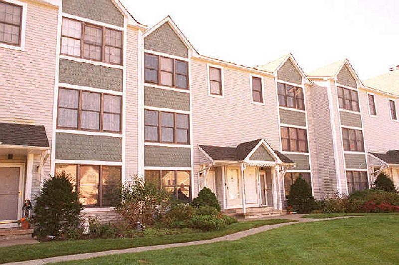 1st image of 96 Heritage Ln
