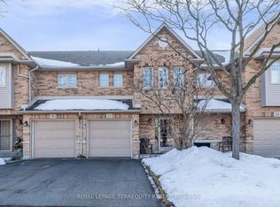 1276 Silvan Forest Dr #25, Burlington, ON L7M 4V8