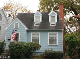 423 E Congress St, Charles Town, WV 25414