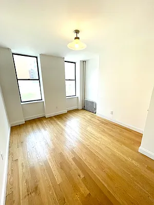 Rented by REAL New York | media 6