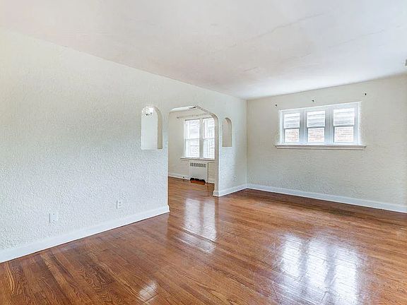 3rd image of 7235 Tulane Ave