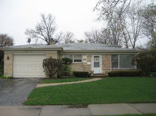 3009 Hartzell St, Wilmette, IL 60091