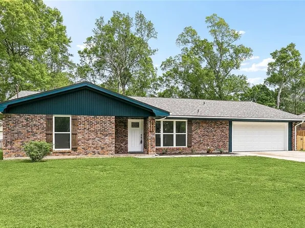 1923 Destin St, Mandeville, LA 70448