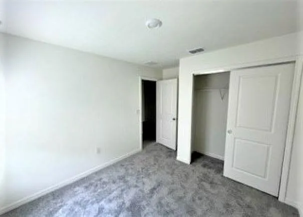 240 Summerlin Ln — Photo 16