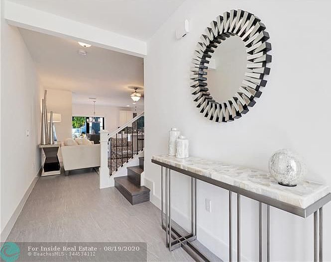 1st image of 4430 SW 32nd Ave #14