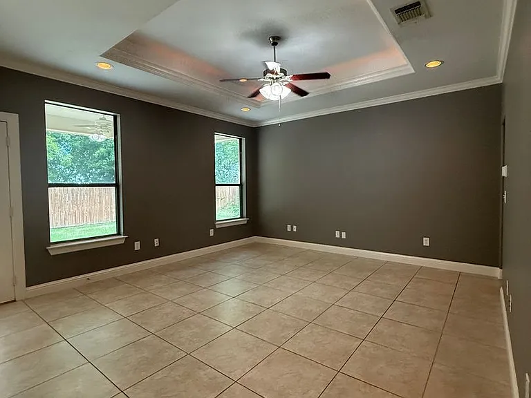 1826 Sandpiper Dr — Photo 4