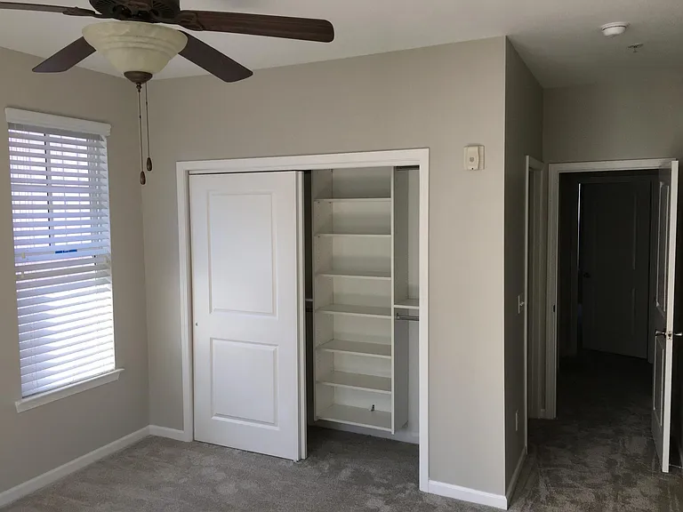 1616 Walnut View Dr — Photo 15