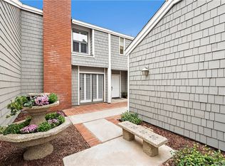 2 Crystal Pool #35, Irvine, CA 92603