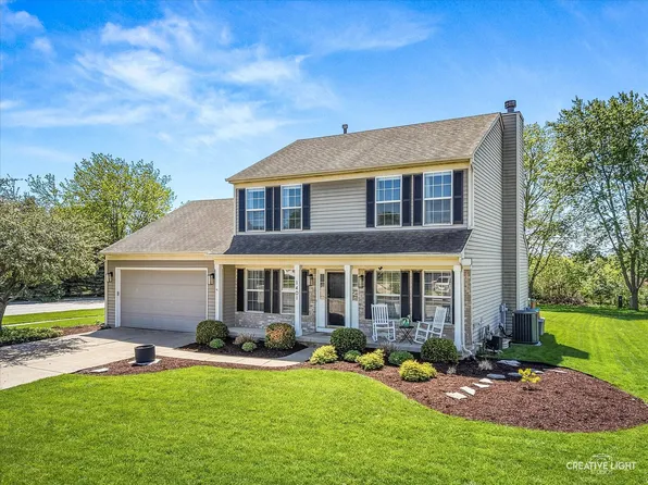 1401 Chestnut Ln, Yorkville, IL 60560