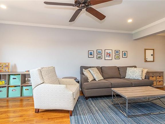 5th image of 80 E Hartsdale Ave APT 708