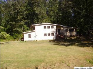 724 Rosemont Dr, Bessemer, AL 35022