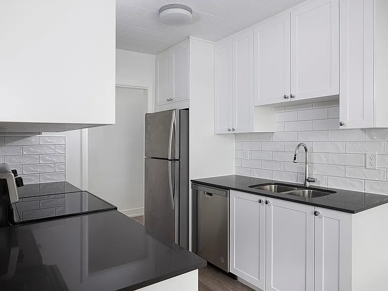 40 McKay Rd #104 — Photo 9