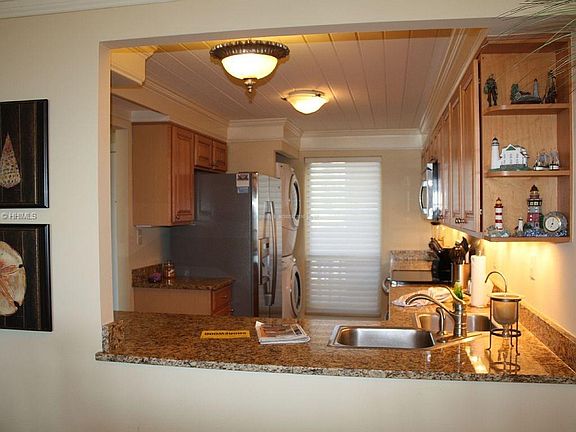 5th image of 21 S Forest Beach Dr APT 402