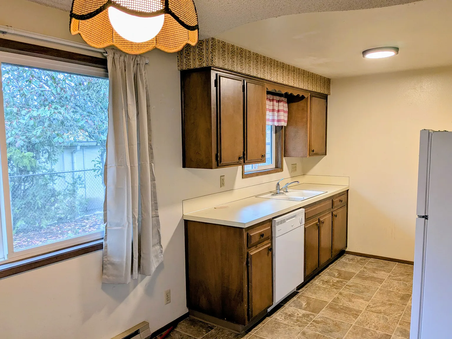 2 bed, 800 sqft, $1,200 — Photo 3