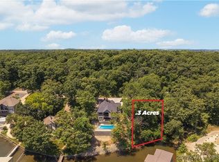 1453 Via Del Lago Dr, Sunrise Beach, MO 65079
