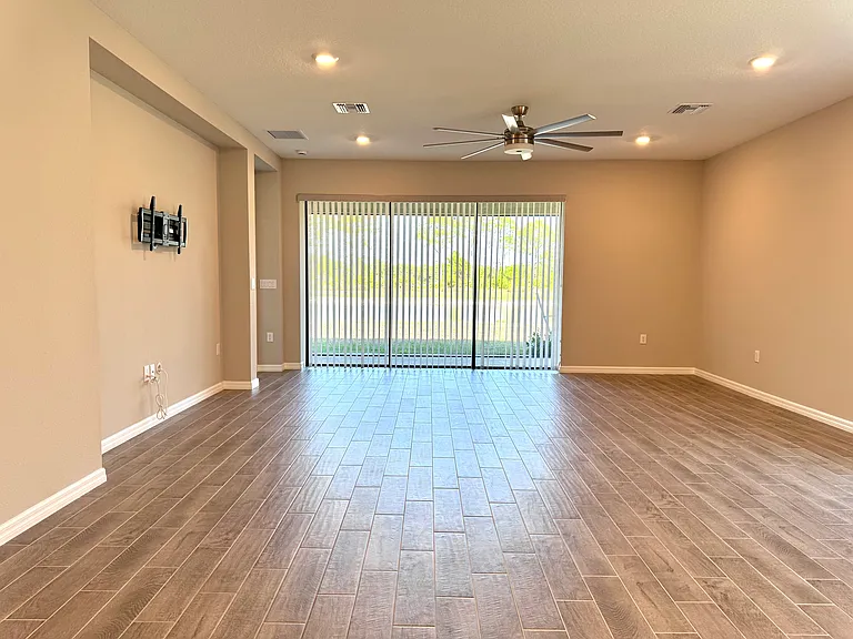 5680 Blue Reef Pl — Photo 37