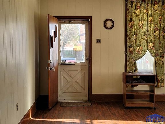 3rd image of 1806 Woodlawn Ave