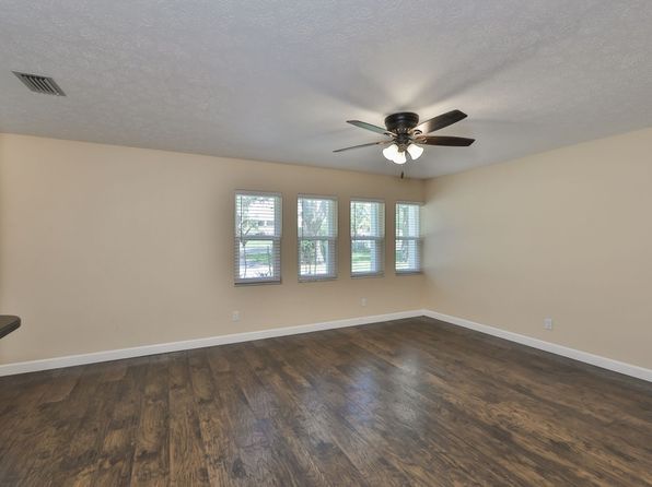 105 N Kingsway Rd