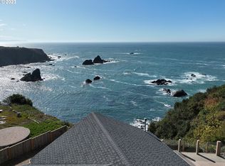 1225 Barclay Ln, Brookings, OR 97415