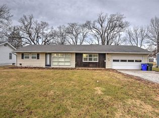 3334 E Fulton Ave, Decatur, IL 62521