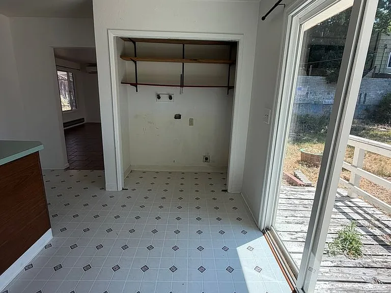 1880 E Lowell St — Photo 3