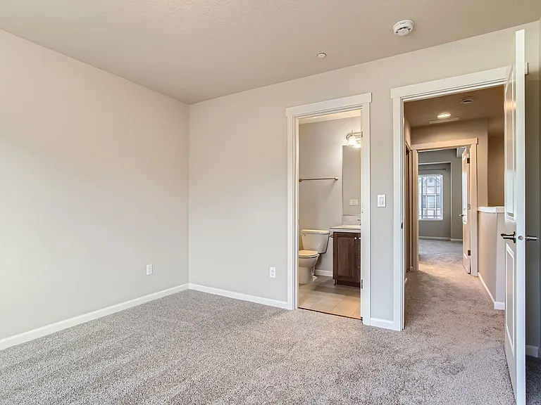17067 SW Jean Louise Rd — Photo 20