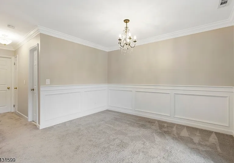 24 Spring Valley Blvd — Photo 10