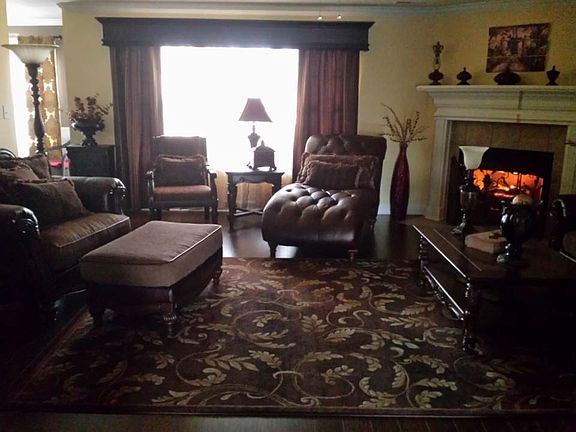 Trey Ceilings & Fireplace