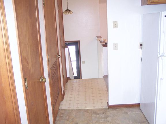 5th image of 1381 Parkside Dr