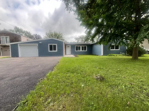 2210 Spencer Pl, Ottawa, IL 61350
