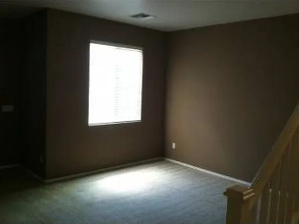 1084 E Saddleback Pl, San Tan Valley, AZ 85143