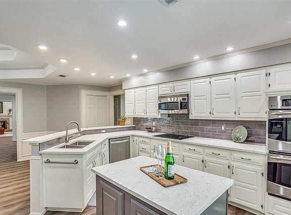 3rd image of 2700 Cobre Valle Ln