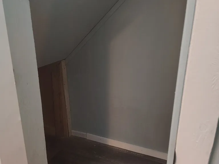 212 Farmer St — Photo 2